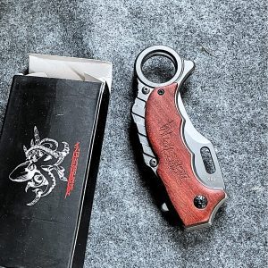 dao-karambit-can-go-luoi-vuong